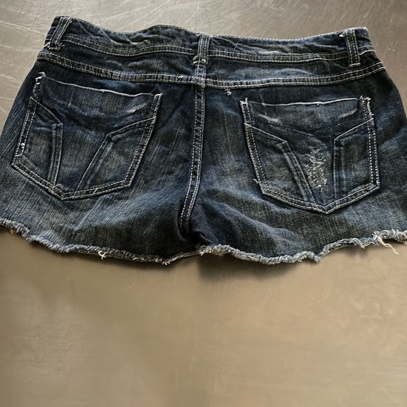 Jean Shorts - Picture 4 of 8